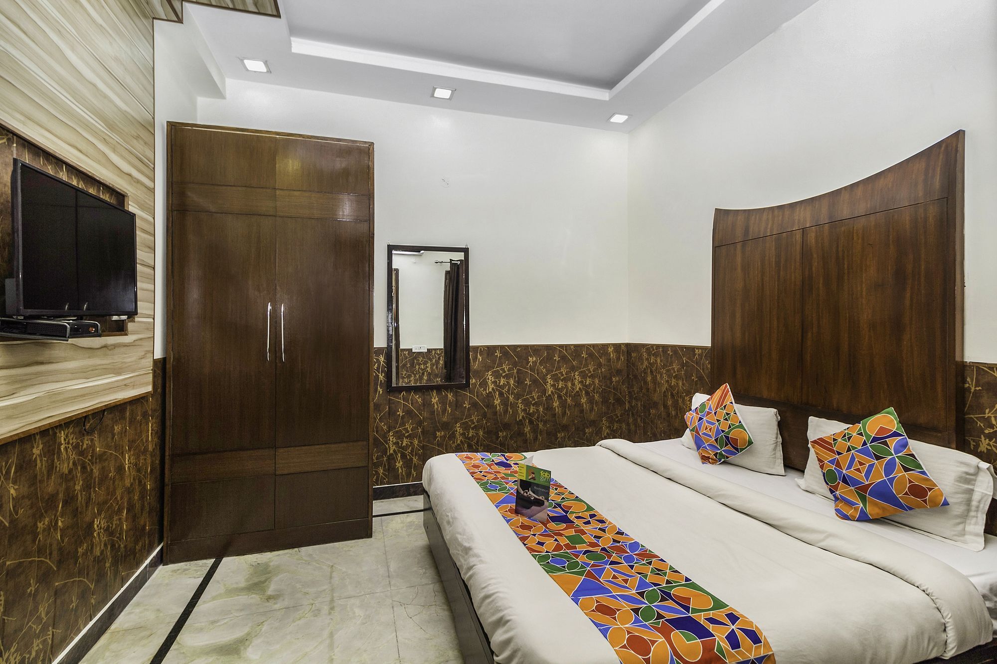 Aerocity Hotel Jindal Palace Delhi- A Well Hygiene Property"All Staff Vaccinated " Нью-Дели Экстерьер фото
